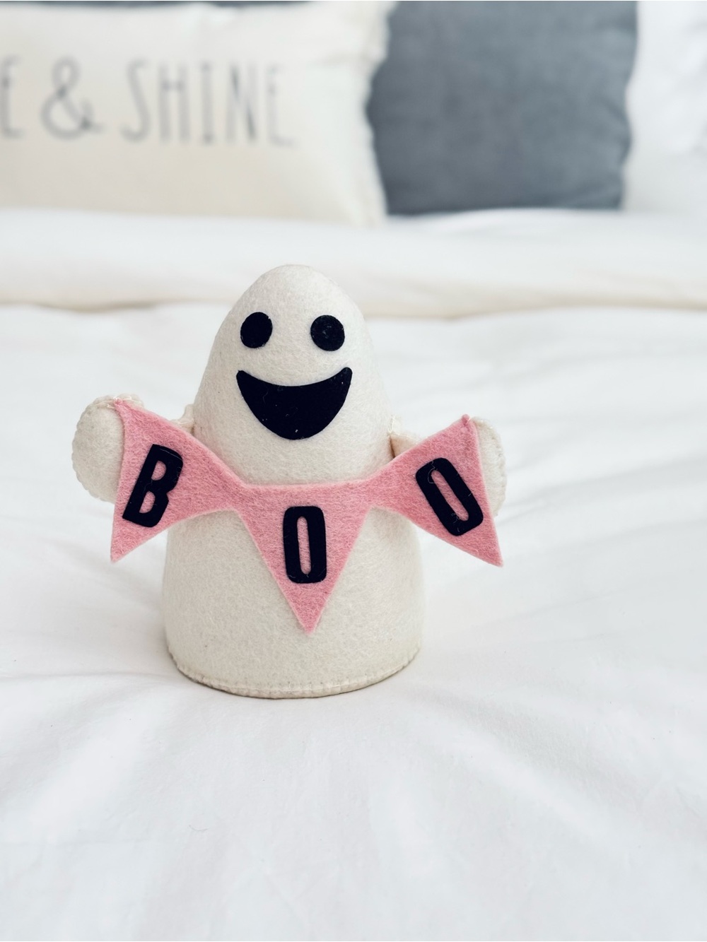 White Felt Ghost Table Decor with Pink "BOO" Banner